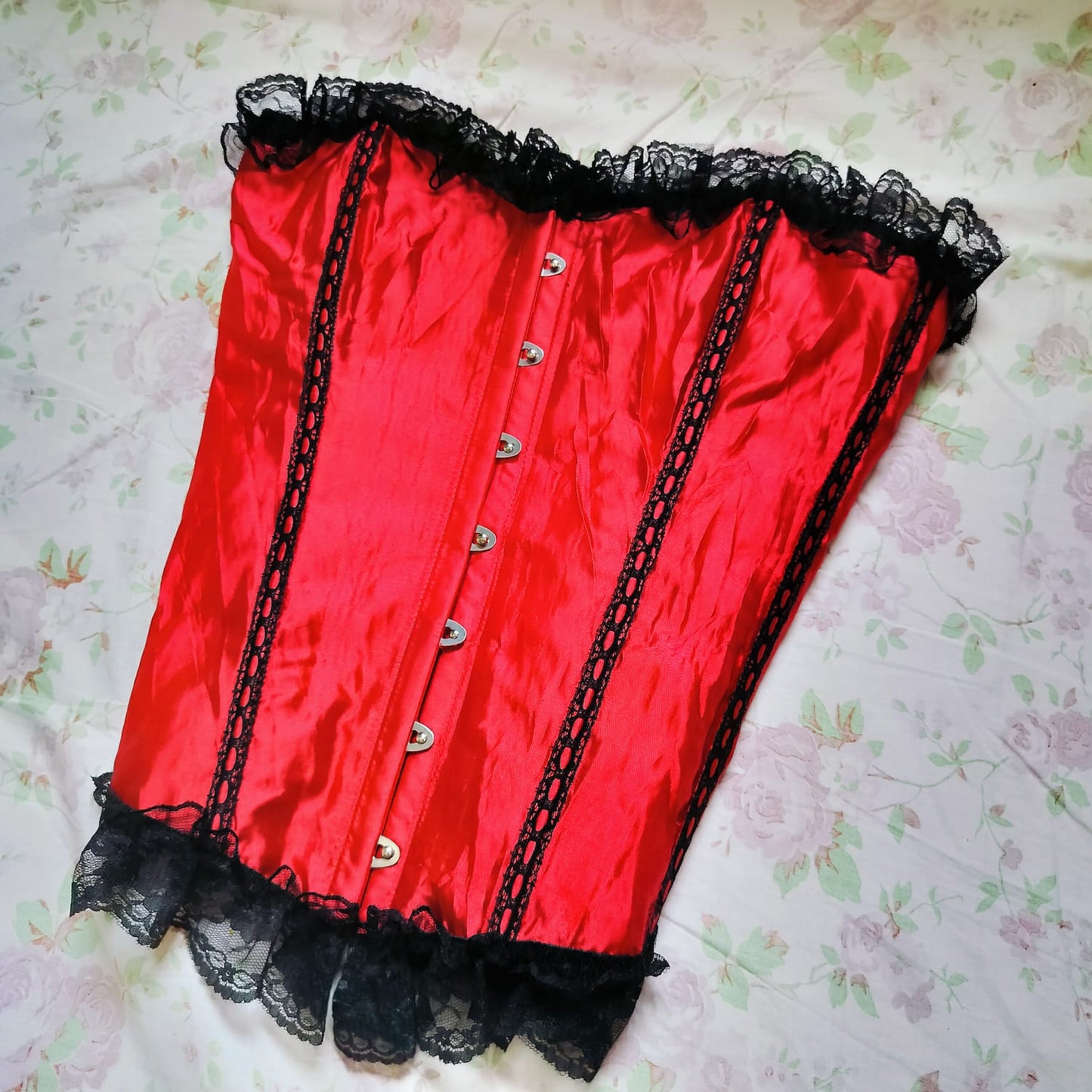 Red Satin Lace Corset Top – Vintage Gothic Bustier with Front Clasp Detail